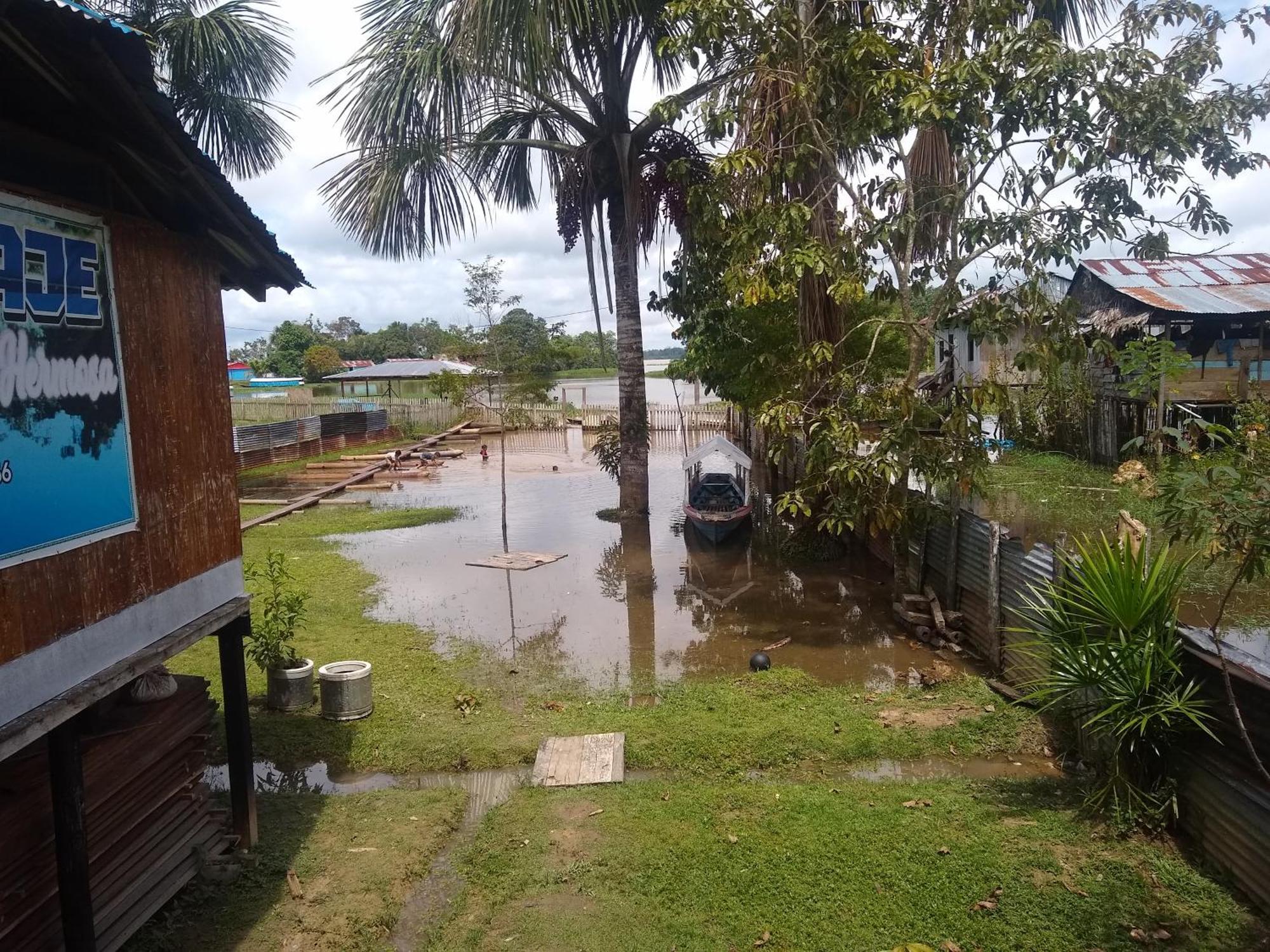 Hotel Hospedaje Las Brisas Iquitos Exterior foto